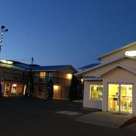 Cache Creek Inn Екстериор снимка