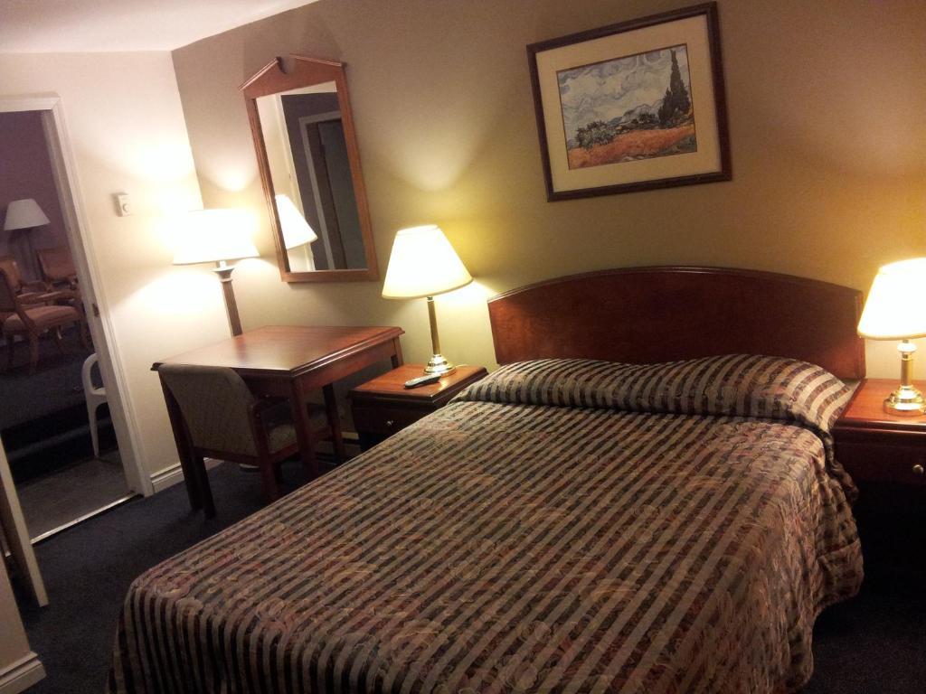 Cache Creek Inn Стая снимка
